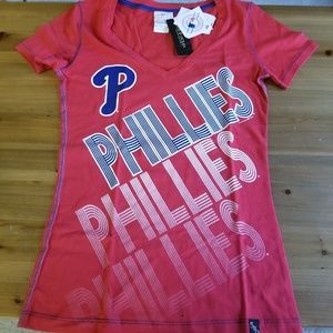 🔥 $5 SALE 🔥 5th & Ocean Women's Phillies T-shirt